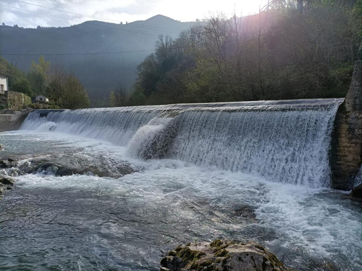 La Salmonera Cangas De Onis Caño Екстериор снимка