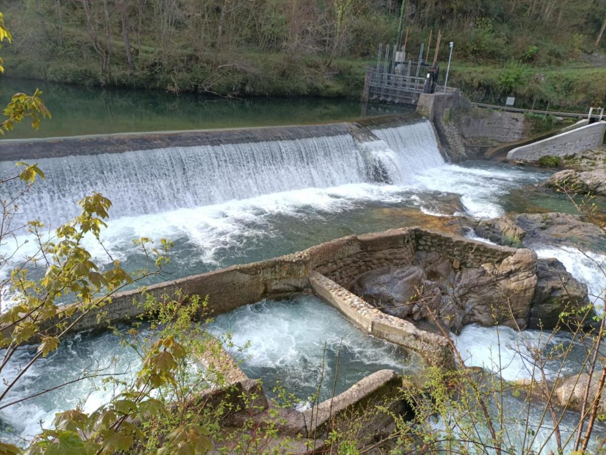 La Salmonera Cangas De Onis Caño Екстериор снимка