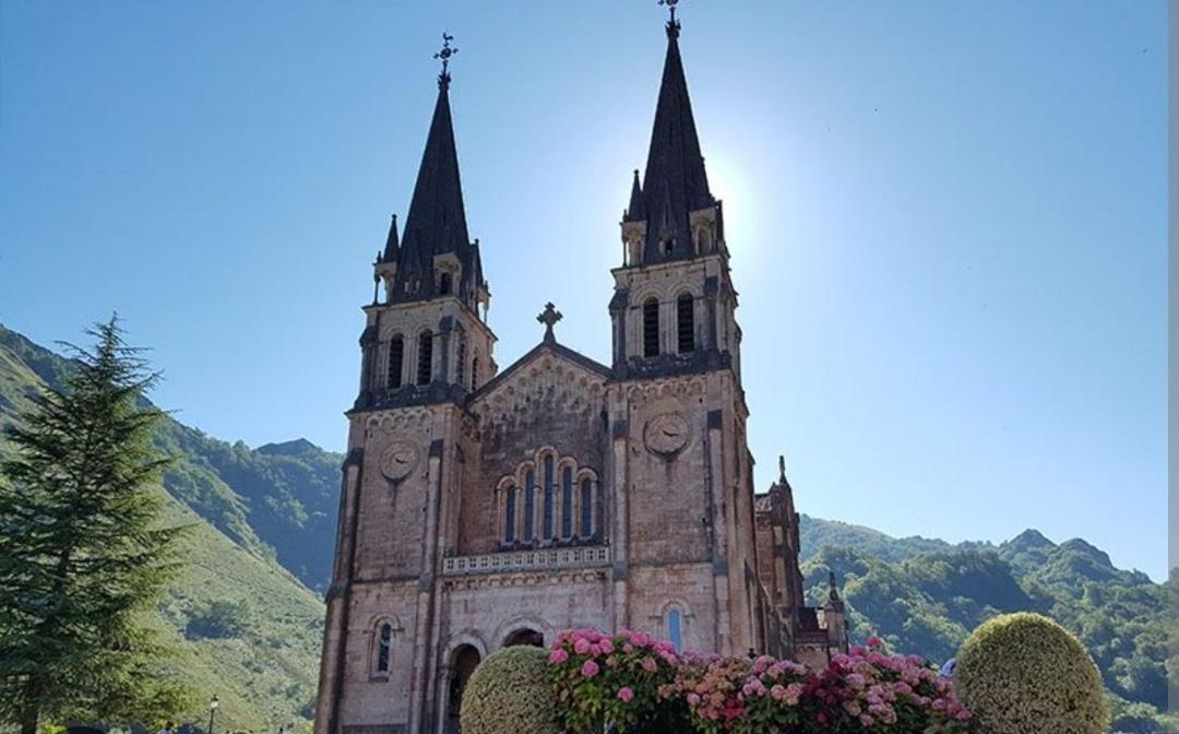 La Salmonera Cangas De Onis Caño Екстериор снимка