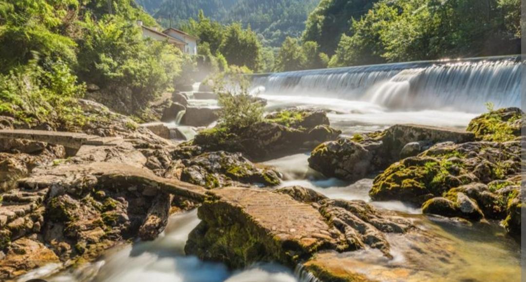 La Salmonera Cangas De Onis Caño Екстериор снимка