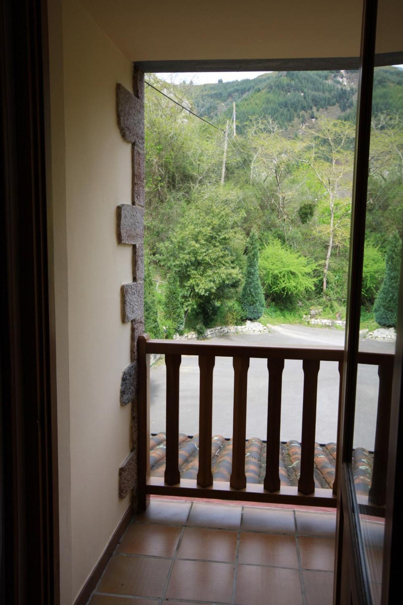 La Salmonera Cangas De Onis Caño Екстериор снимка